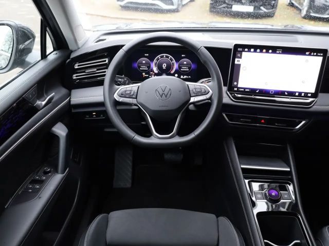 Volkswagen Tiguan 1.5 eTSI Elegance Elegance