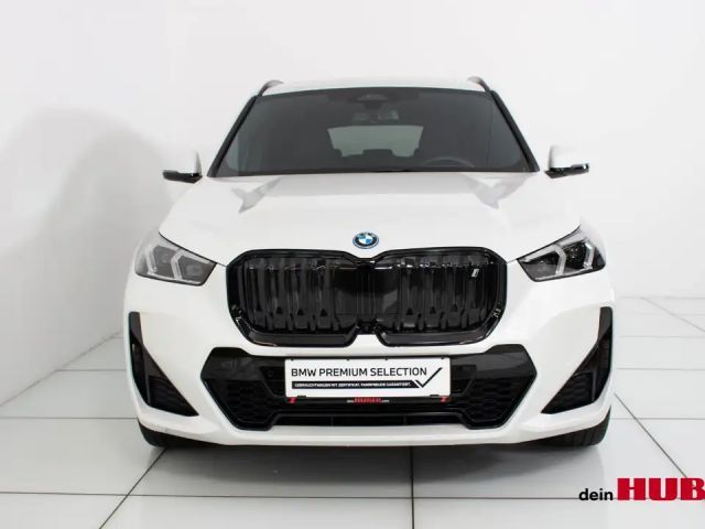BMW iX1 xDrive30