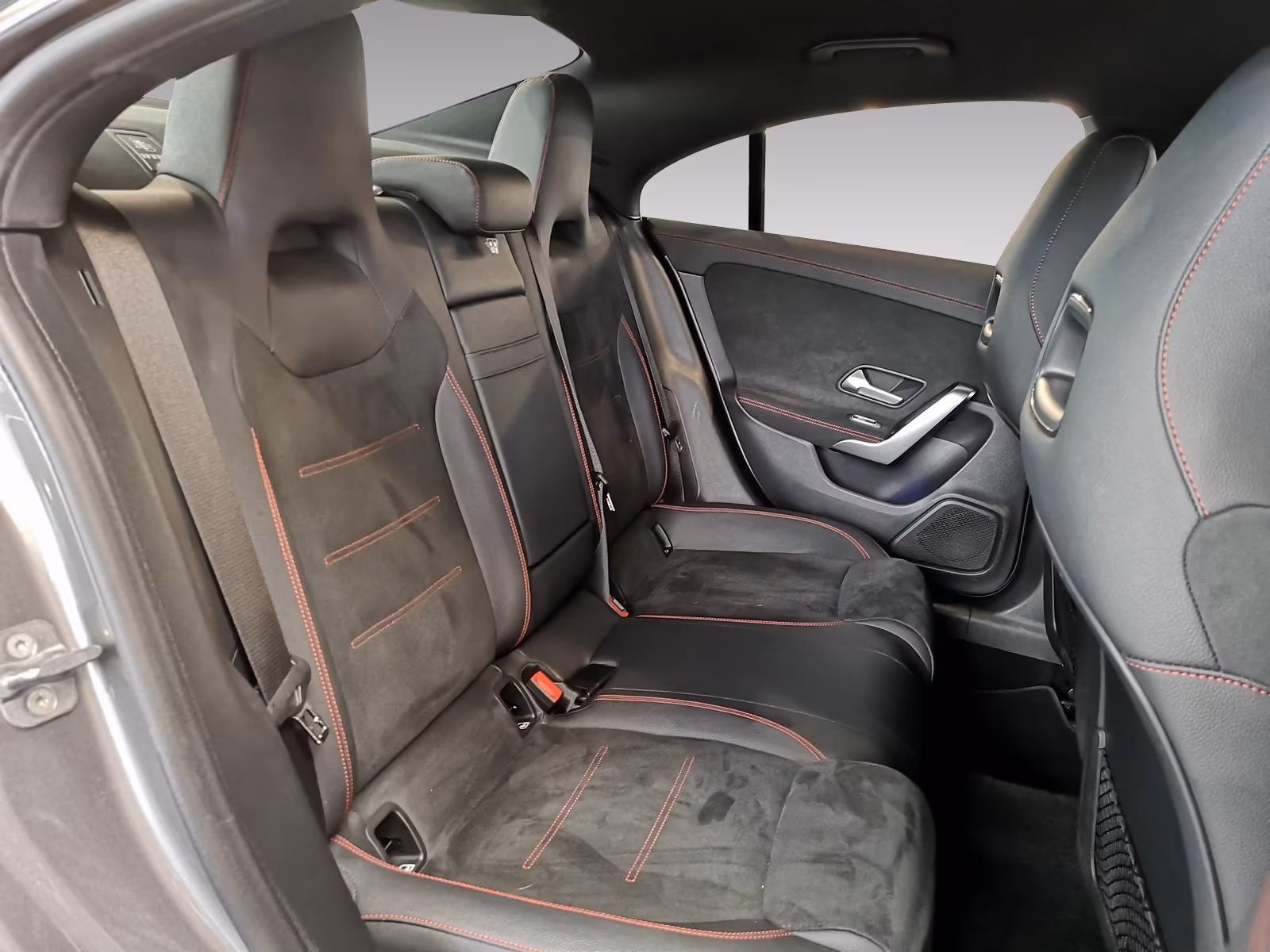 Mercedes-Benz CLA 200 AMG Line Coupé