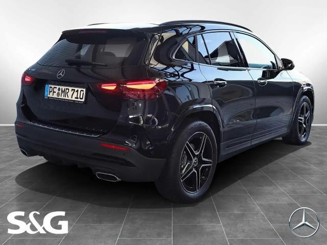 Mercedes-Benz GLA 200 AMG Line
