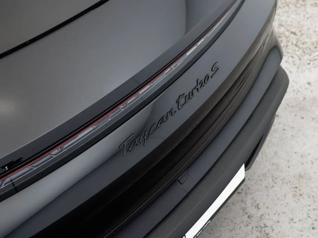 Porsche Taycan S Sport Turismo Turbo