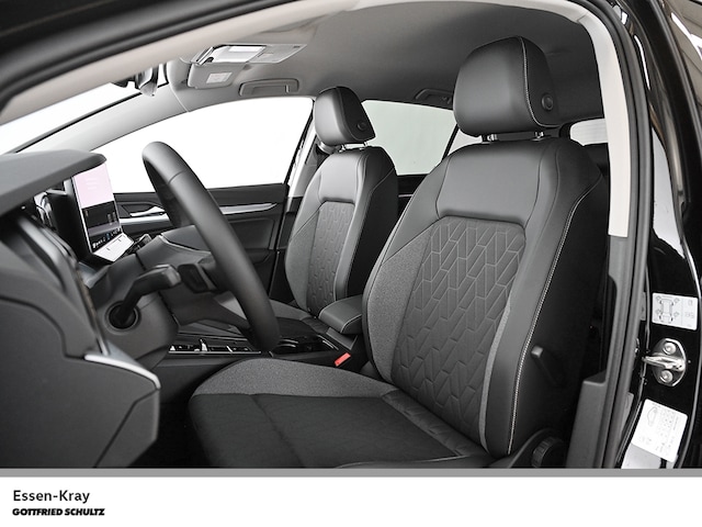 Volkswagen Golf 1.5 eTSI DSG