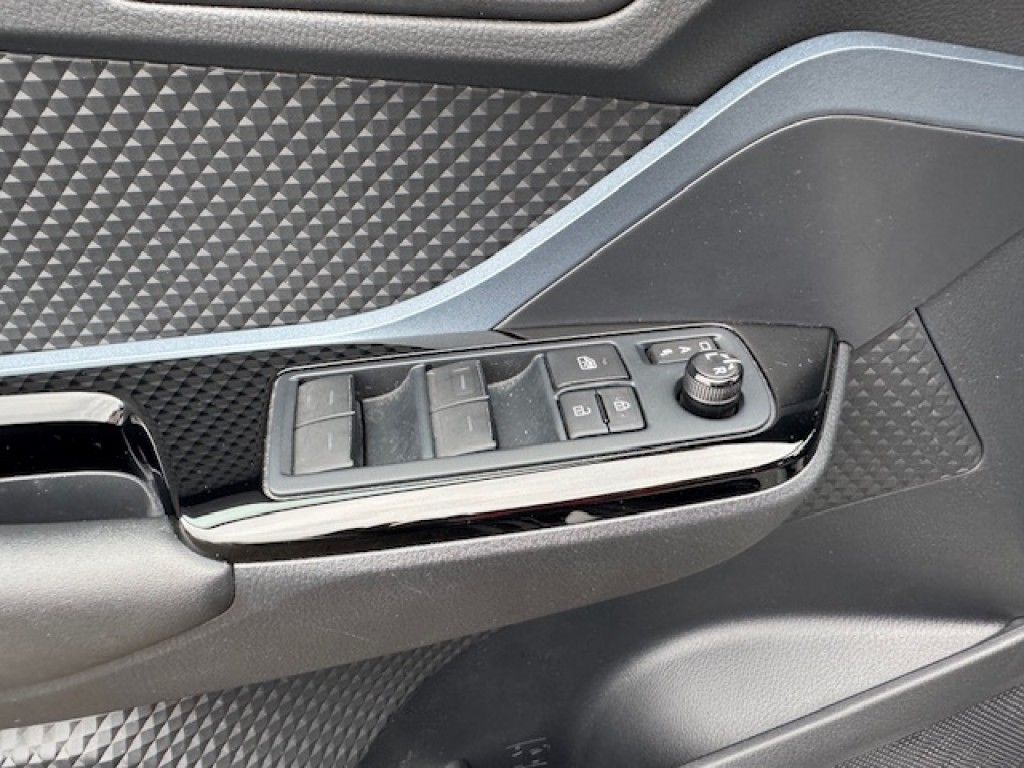 Toyota C-HR 5-deurs Team D