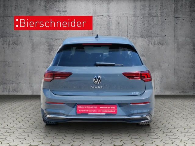 Volkswagen Golf 1.5 TSI DSG