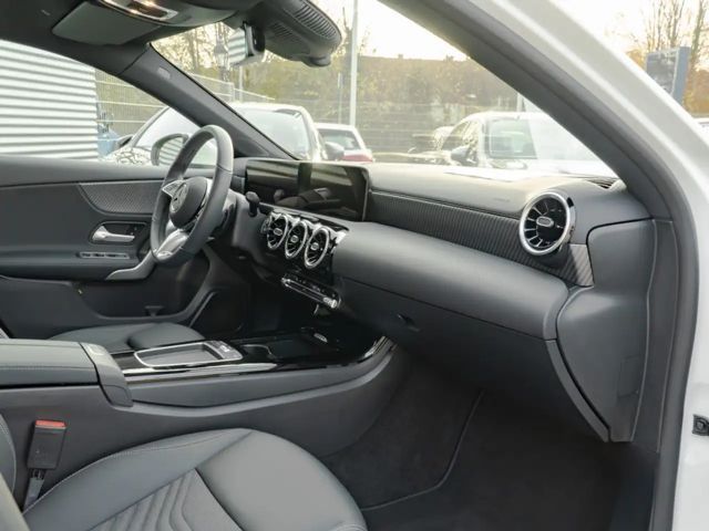 Mercedes-Benz A 200 Progressive