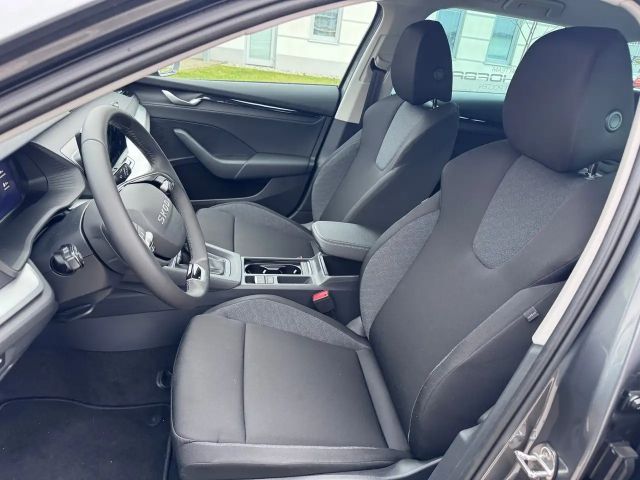 Skoda Octavia Essence TSI