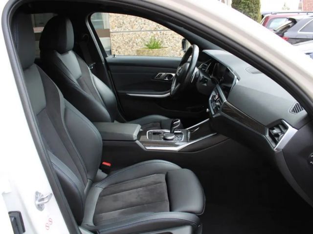 BMW 330 330e M-Sport Touring