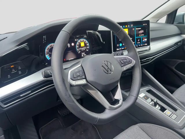 Volkswagen Golf 1.5 eTSI Golf VIII Life