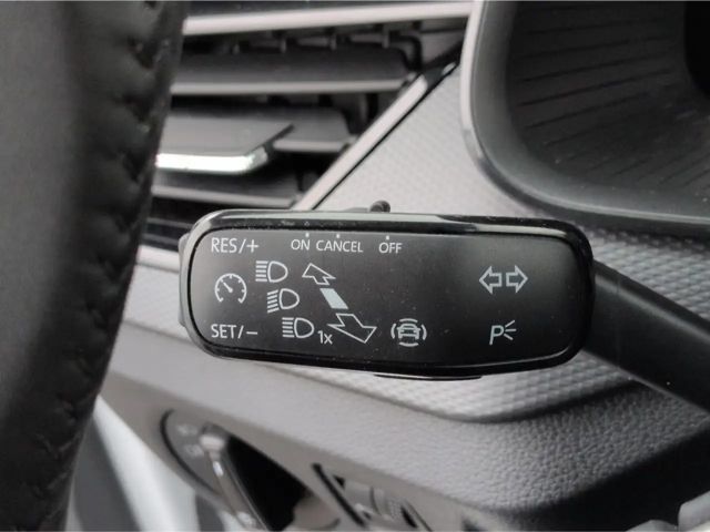 Skoda Scala Essence TSI*DSG AHK LED SHZ Tempo digCockp