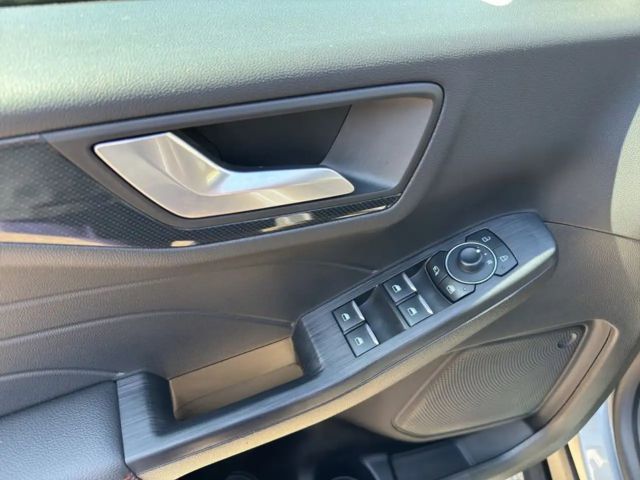 Ford Kuga EcoBoost ST Line X