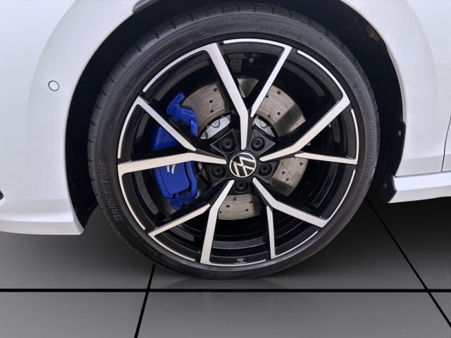 Volkswagen Golf IQ.Drive