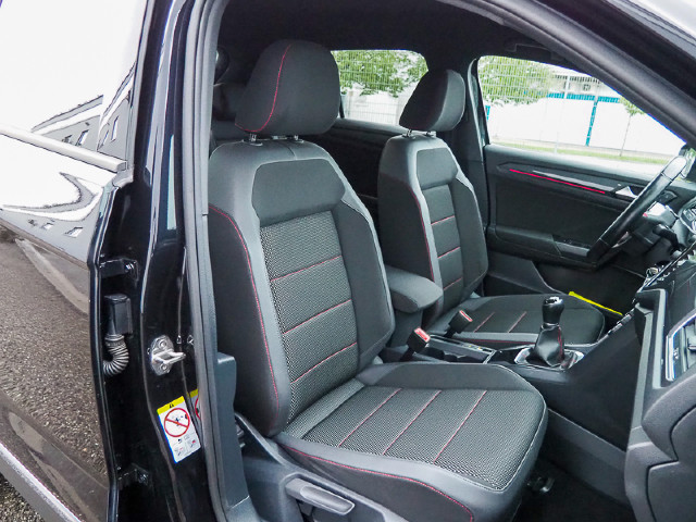 Volkswagen T-Roc 1.5 TSI Sport