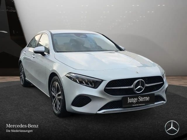 Mercedes-Benz A 200 Progressive