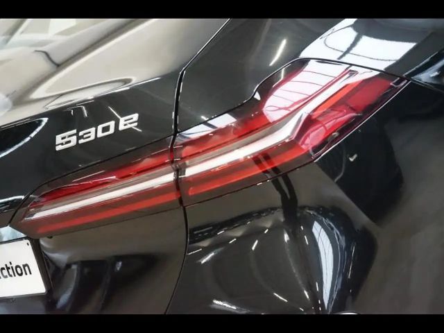 BMW 530 Sedan