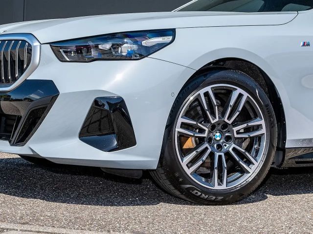 BMW 520 520d M-Sport Touring