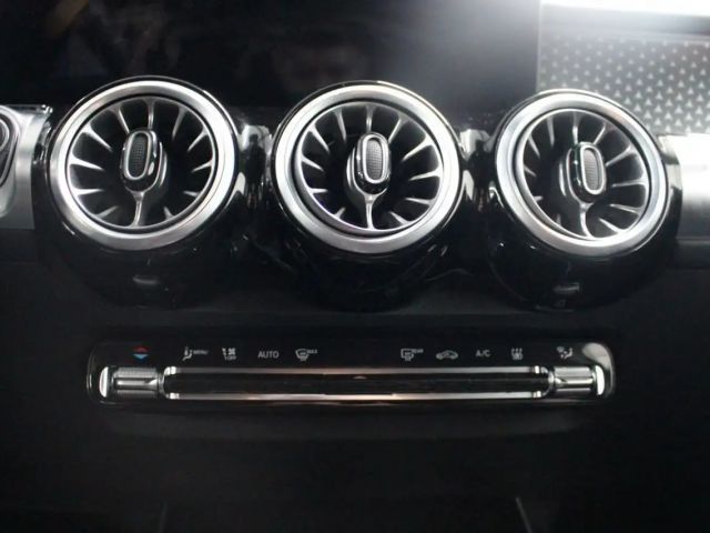 Mercedes-Benz EQB 350 4MATIC AMG Line