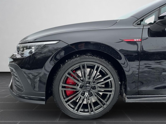 Volkswagen Golf 2.0 TSI GTI