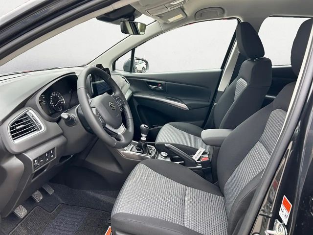 Suzuki S-Cross AllGrip Hybrid