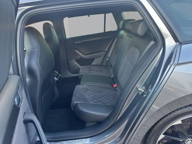 Skoda Superb 2.0 TDI Combi Sportline