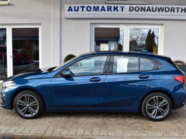 BMW 118 118i Sedan Sport Line