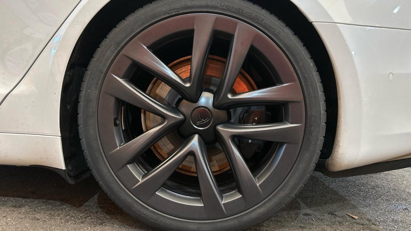 Tesla Model S Dual Motor