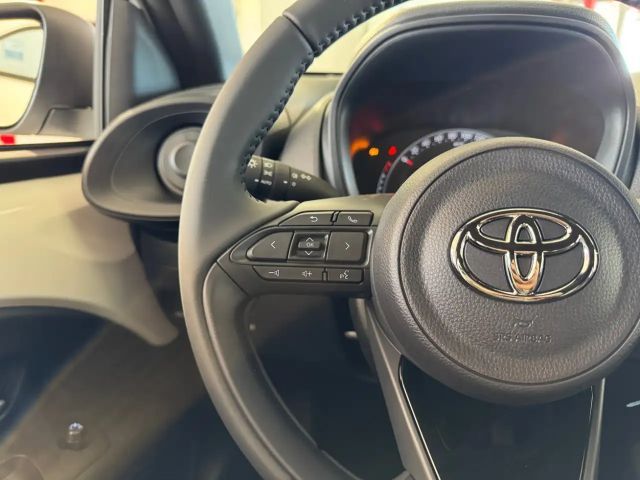 Toyota Aygo X 1.0 VVT-i Business Hatchback