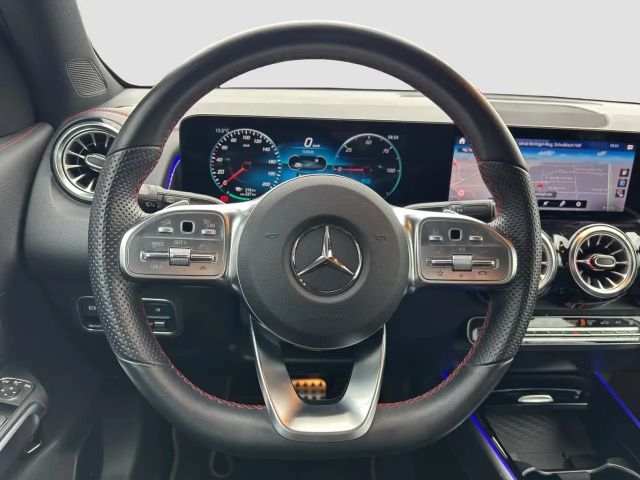 Mercedes-Benz EQB 300 4MATIC AMG Line