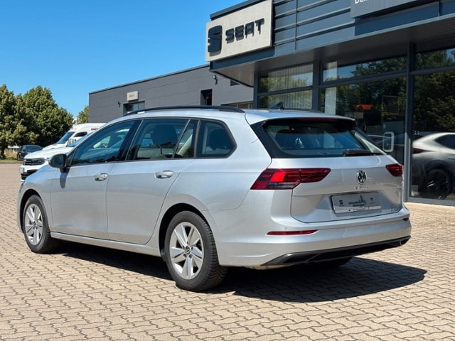 Volkswagen Golf 1.5 eTSI DSG Life Variant