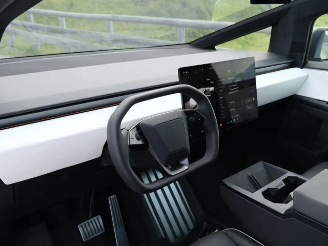 Tesla Cybertruck Cybertruck "foundation series" EU Zulassung