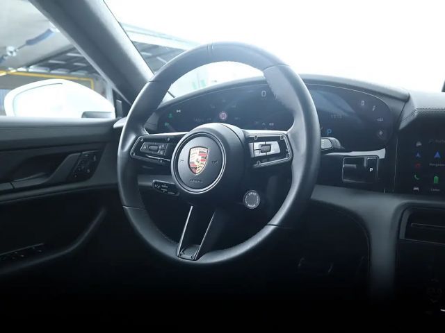 Porsche Taycan Turbo