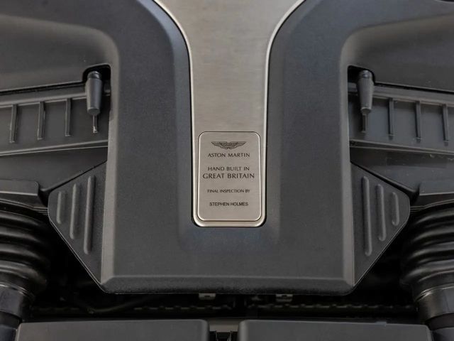 Aston Martin DBX Concours Blue Dark Knight