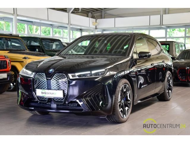 BMW iX 40 SkyLounge Massage HK HUD Soft Laser 360