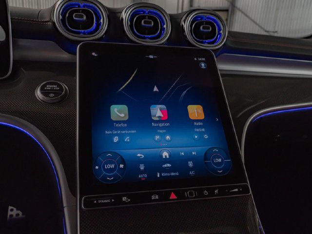 Mercedes-Benz C 200 AMG Line Sedan