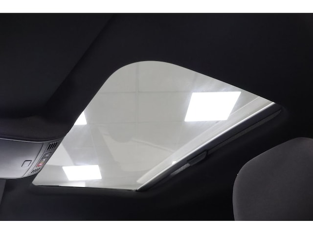 Volkswagen Taigo 1.0 TSI DSG R-Line