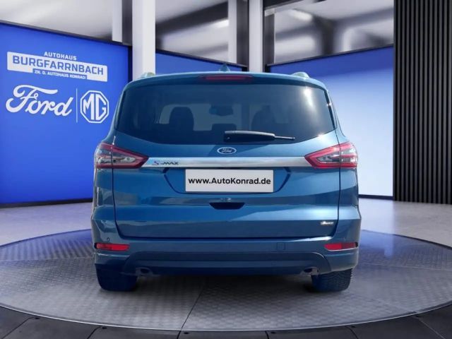 Ford S-Max Titanium