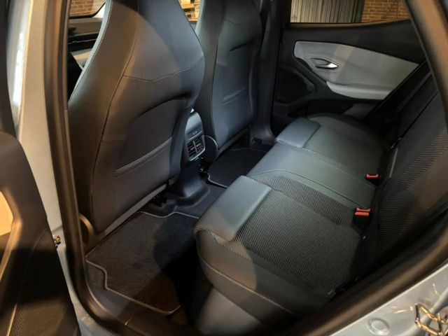 Ford Explorer Extended range