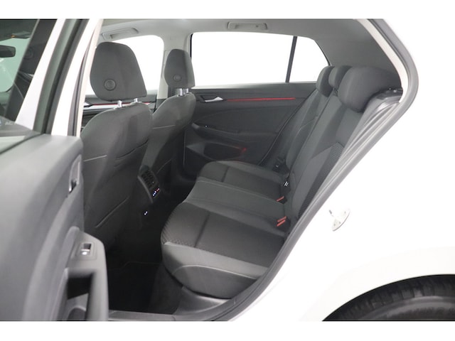 Volkswagen Golf 1.5 eTSI Golf VIII
