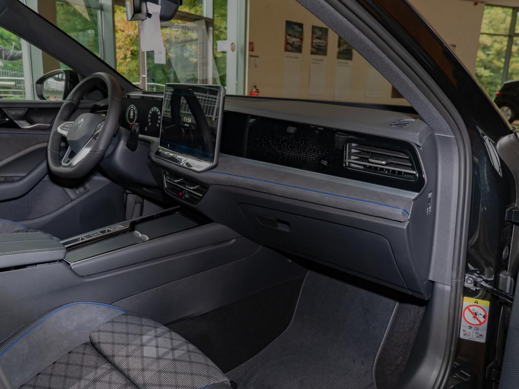 Volkswagen Passat R-Line eHybrid
