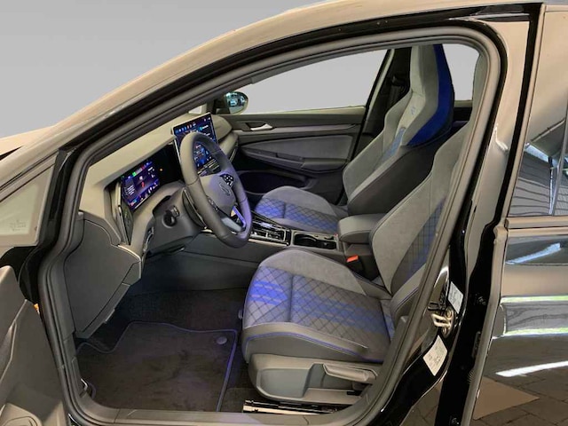 Volkswagen Golf Golf R BLACK AKRAPO*270*PANO*AHK*DCC*360