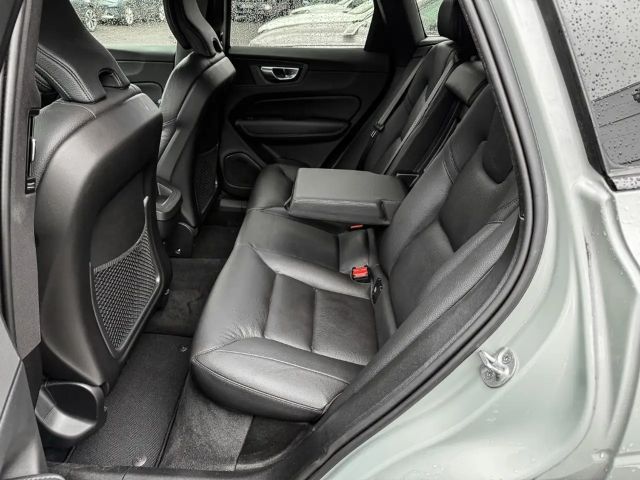 Volvo XC60 Dark Plus