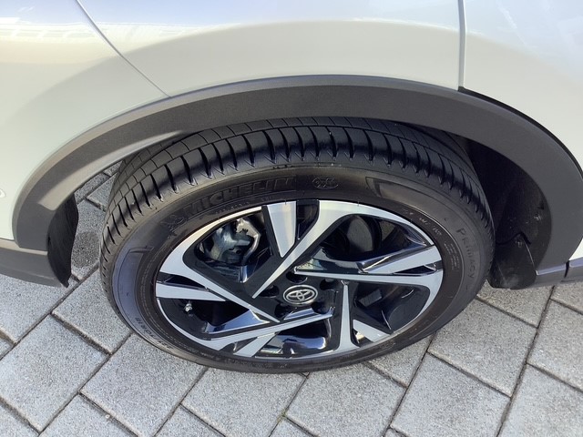Toyota C-HR 5-deurs Bi-Tone Team D