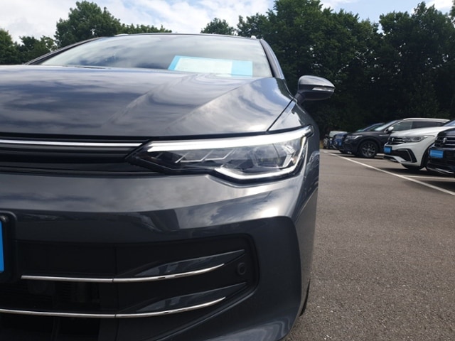 Volkswagen Golf 1.5 eTSI DSG Variant