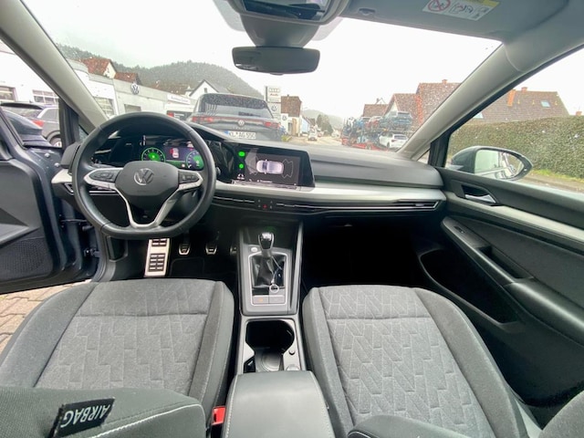 Volkswagen Golf Life