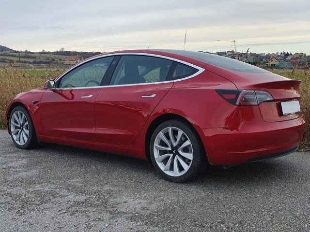 Tesla Model 3 AWD Long Range