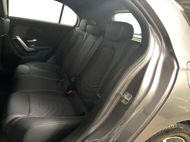 Mercedes-Benz A 180 Hatchback