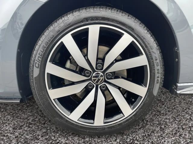 Volkswagen Touran DSG Highline R-Line