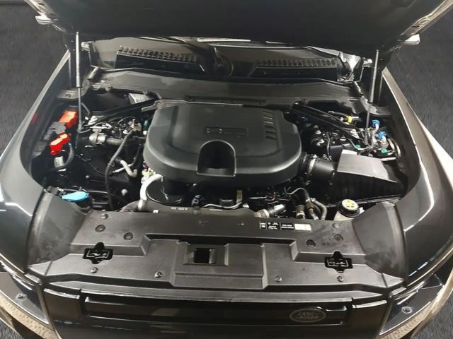 Land Rover Defender 110 D300 Dynamic HSE