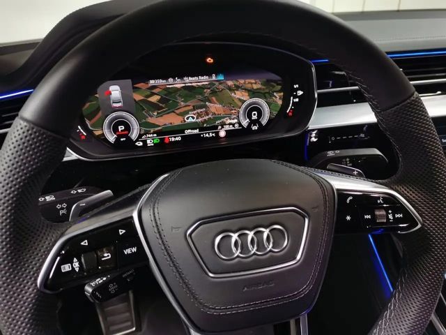 Audi A8 S-Line