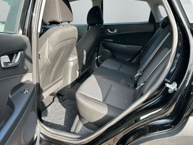 Hyundai Kona 2WD Hybrid Select