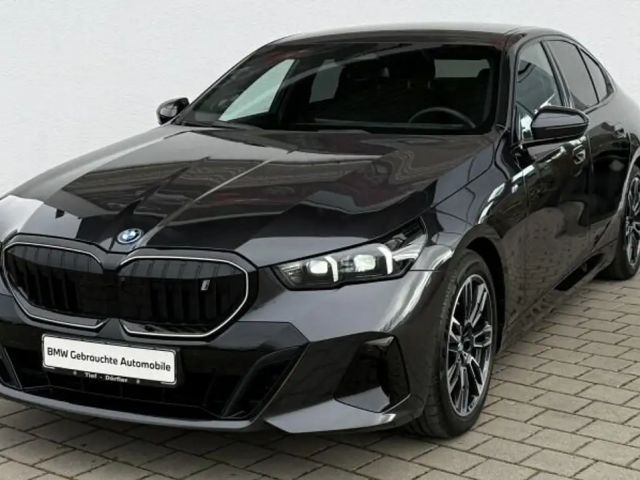 BMW i5 M-Sport Sedan eDrive40